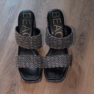 EUC Women's Black Sandals